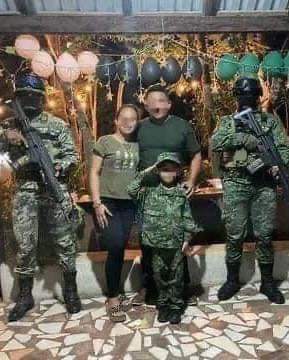 Ejército fue invitado y acude a fiesta infantil