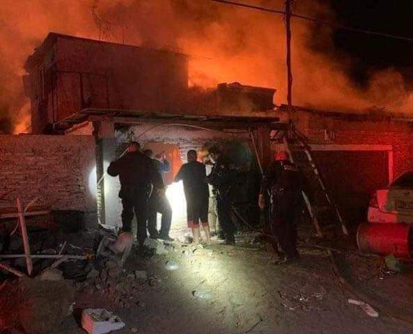 Cuatro niños y una mujer mueren en un incendio