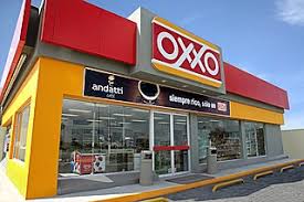 Sujetos armados asaltan tienda Oxxo en Calera